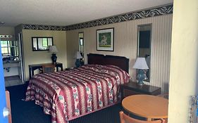 Deerwood Inn & Madison Campground